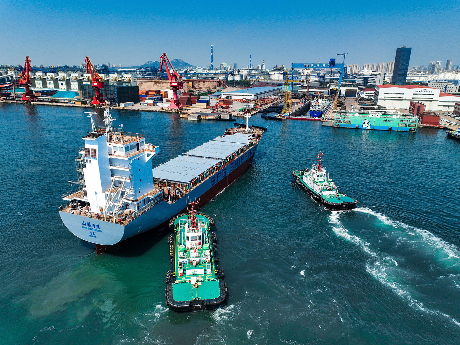 Container Vessel – CEGC